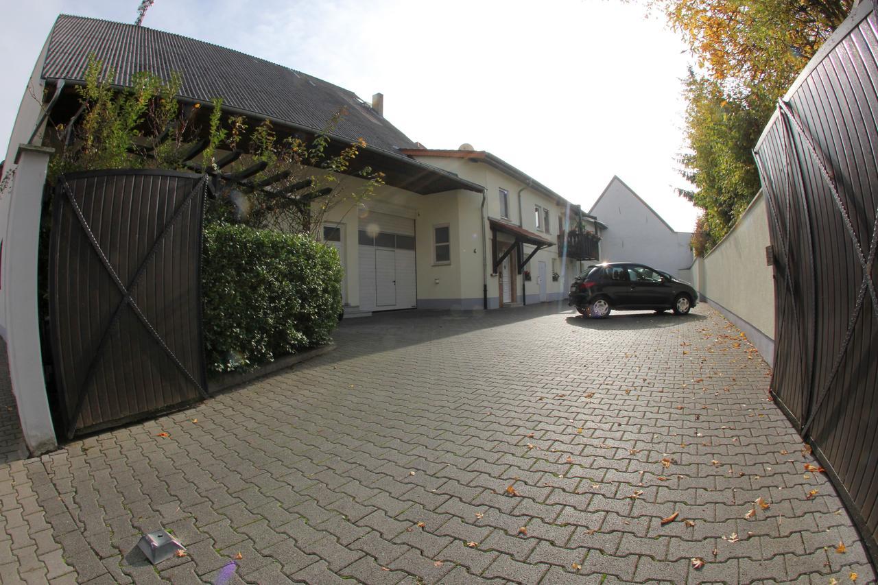 Zum Lowen Hotel Weiterstadt Extérieur photo